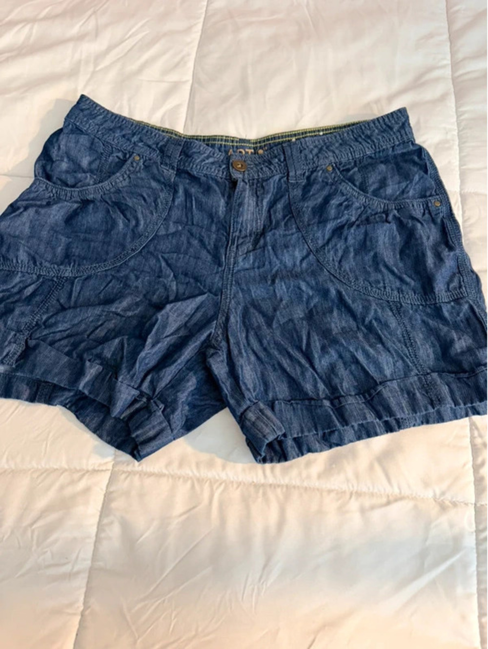 Apt. 9 navy blue denim shorts with vertical stripes, 14
